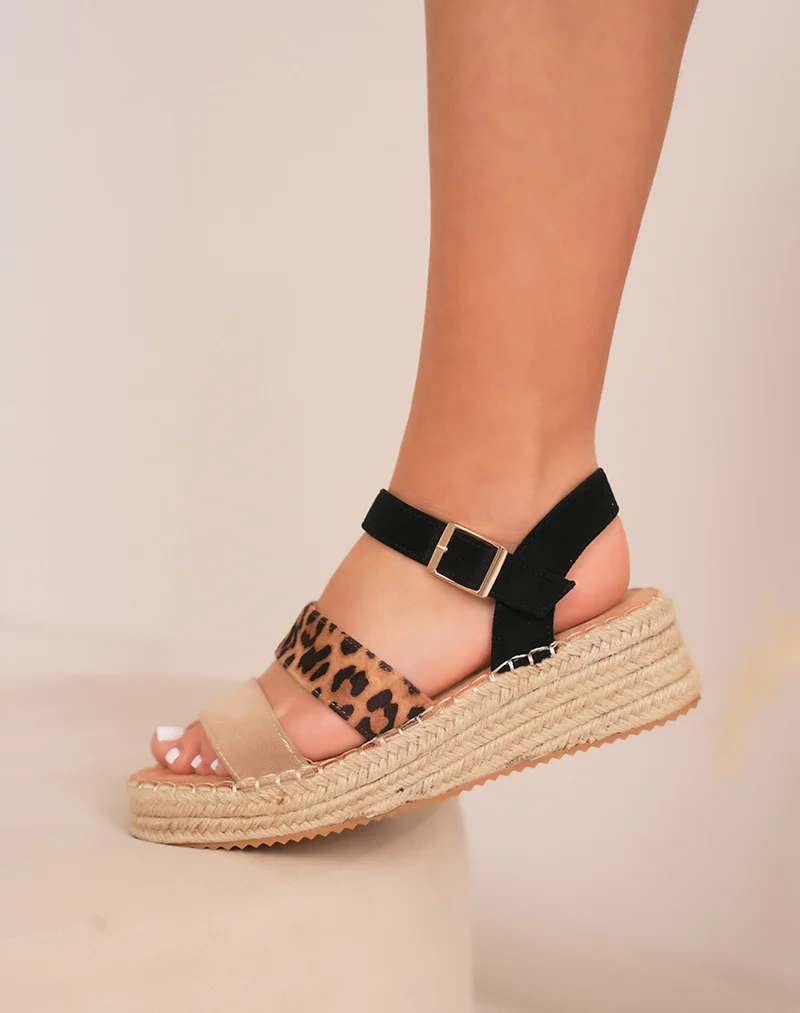 Sandales femme compensées multibrides en suédine noire, beige et léopard