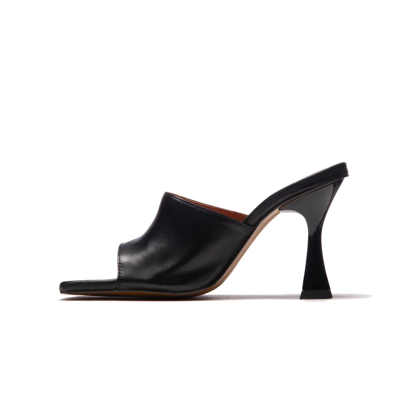Cythera Black Leather
