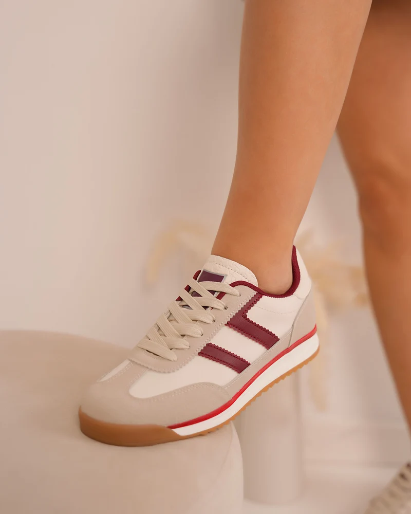 Basket femme beige et bordeaux avec rayures latérales