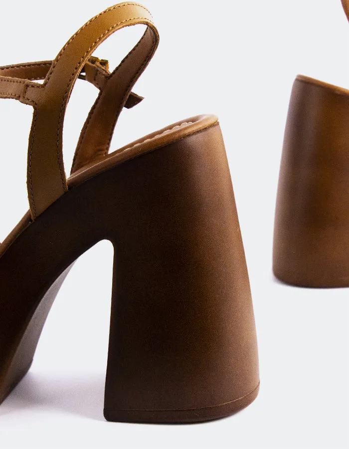 Veria Tan Leather