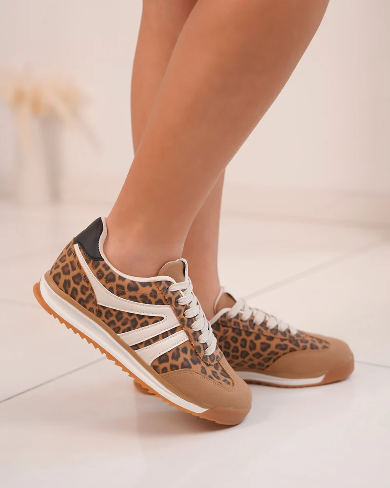 Basket femme marron à imprimé léopard et bandes blanches