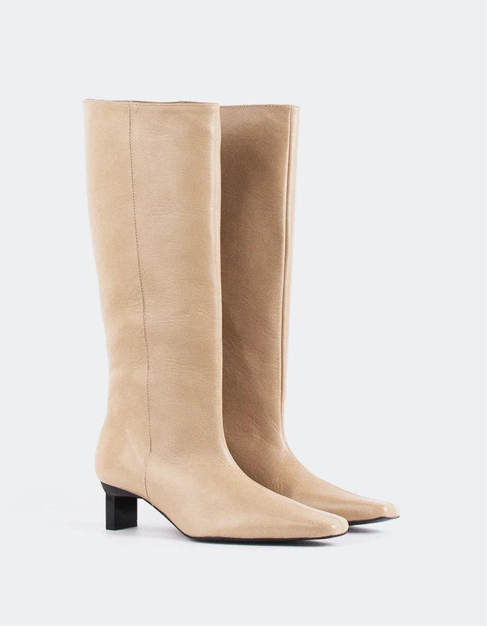 Blanzy Camel Leather