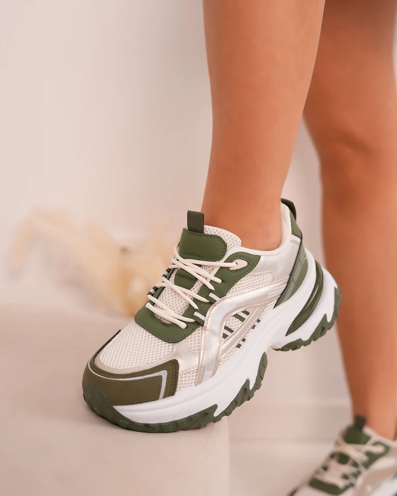 Basket blanche et kaki femme avec détails dorés et semelle épaisse