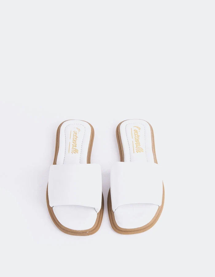 Bosnia White Leather