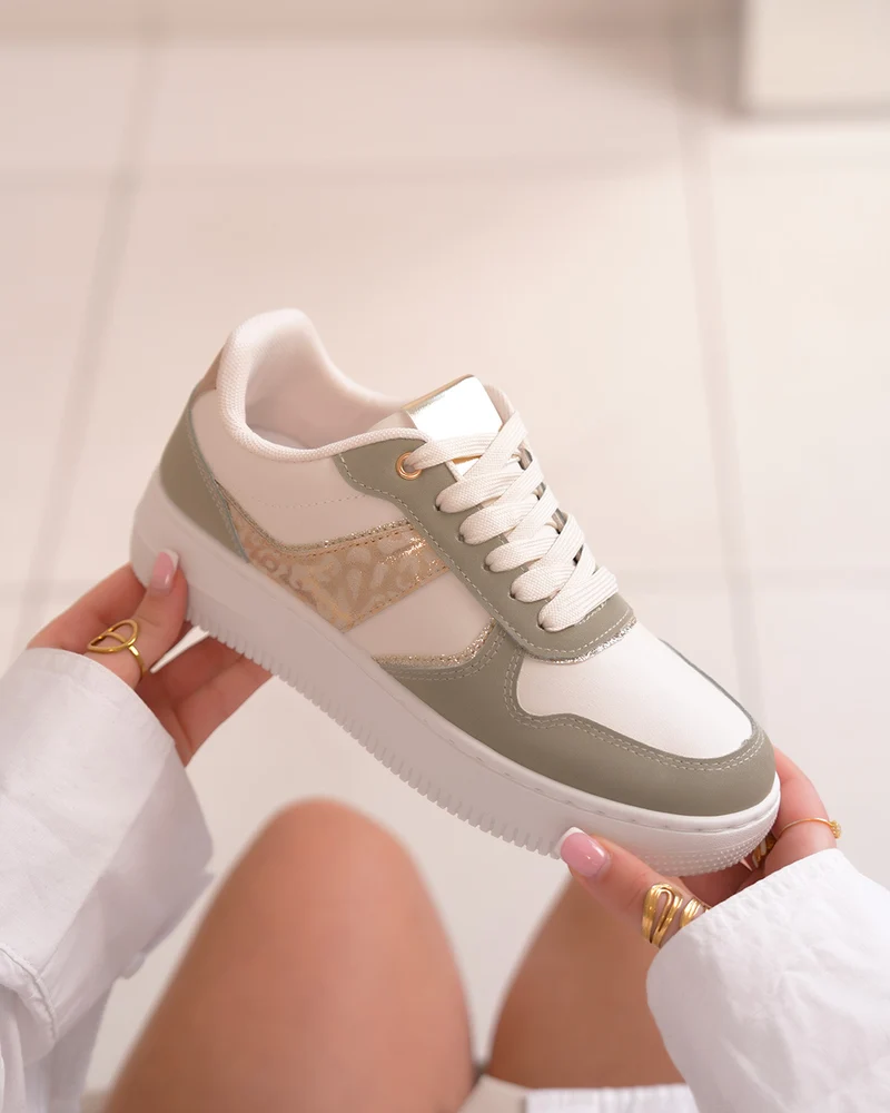 Basket femme blanche et vert clair élégante avec détail léopard doré