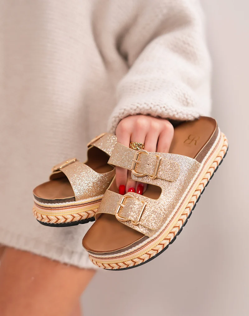 Mules femme dorées pailletées tendance avec plateforme tissée et boucles décoratives