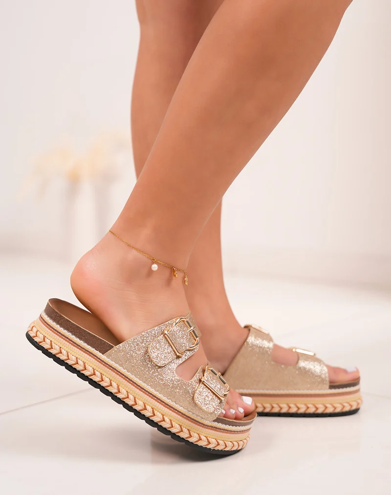 Mules femme dorées pailletées tendance avec plateforme tissée et boucles décoratives
