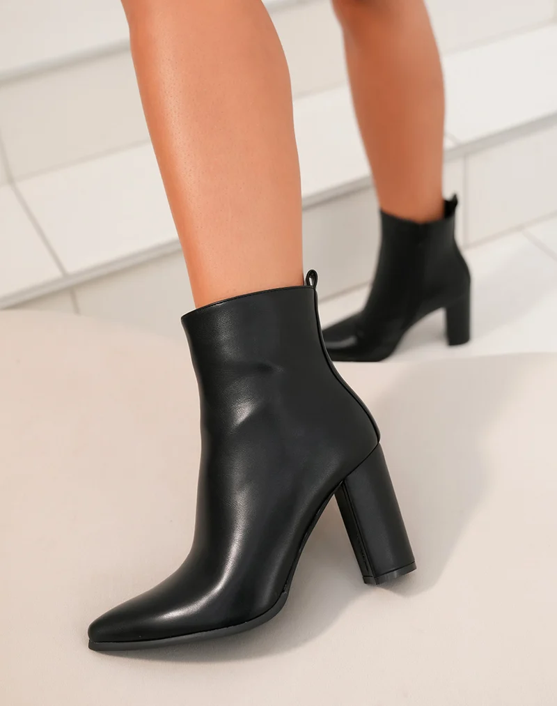 Bottines à bout pointu effet simili-cuir