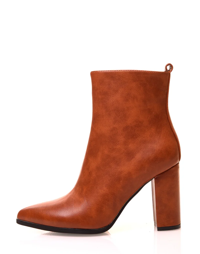 Bottines camel à talons carré et à bouts pointus
