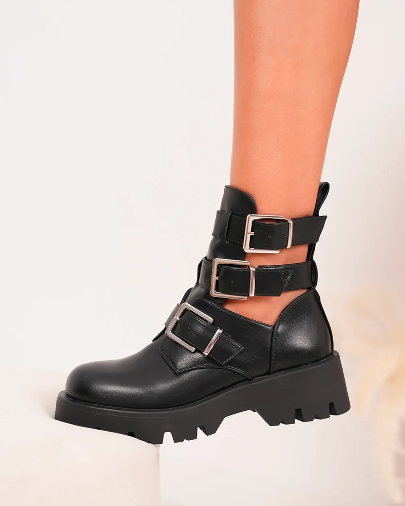 Bottines femme noires à triples lanières et semelle crantée tendance