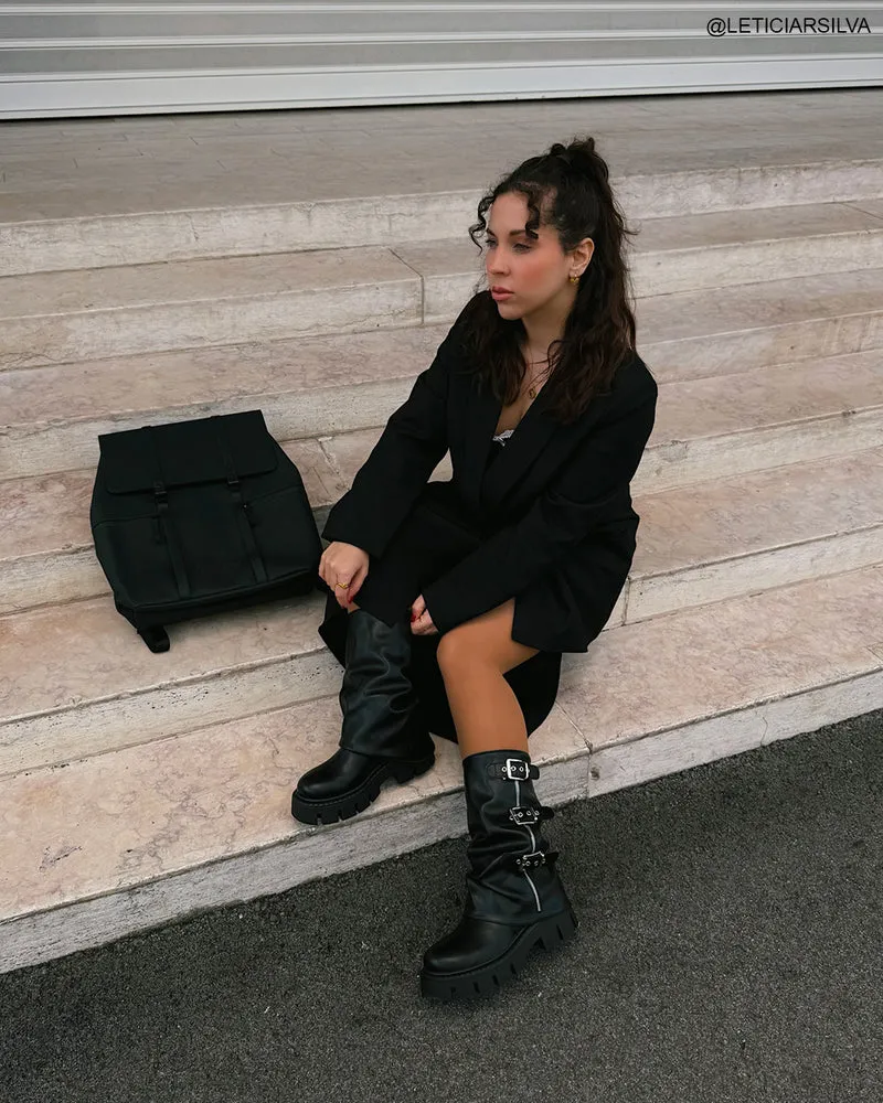 Bottes noires femme à revers avec plateforme crantée et détails boucles