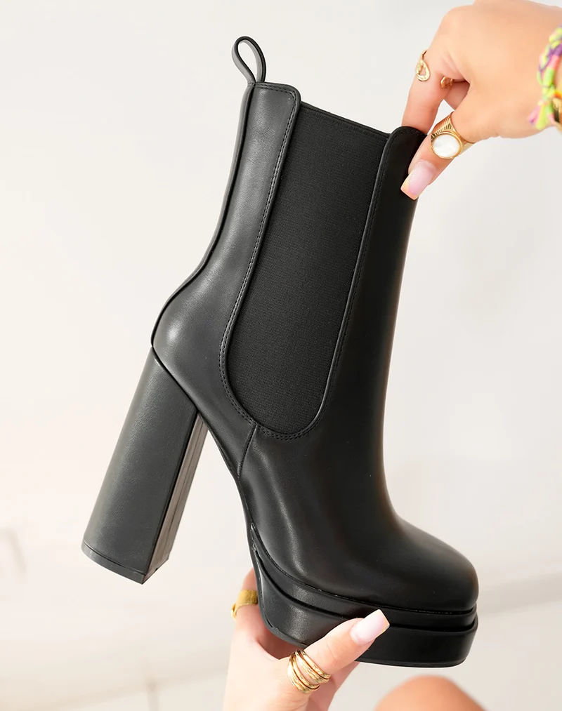 Bottines Noires Ultra-Tendance à Talon Haut et Élastique - Élégance Audacieuse