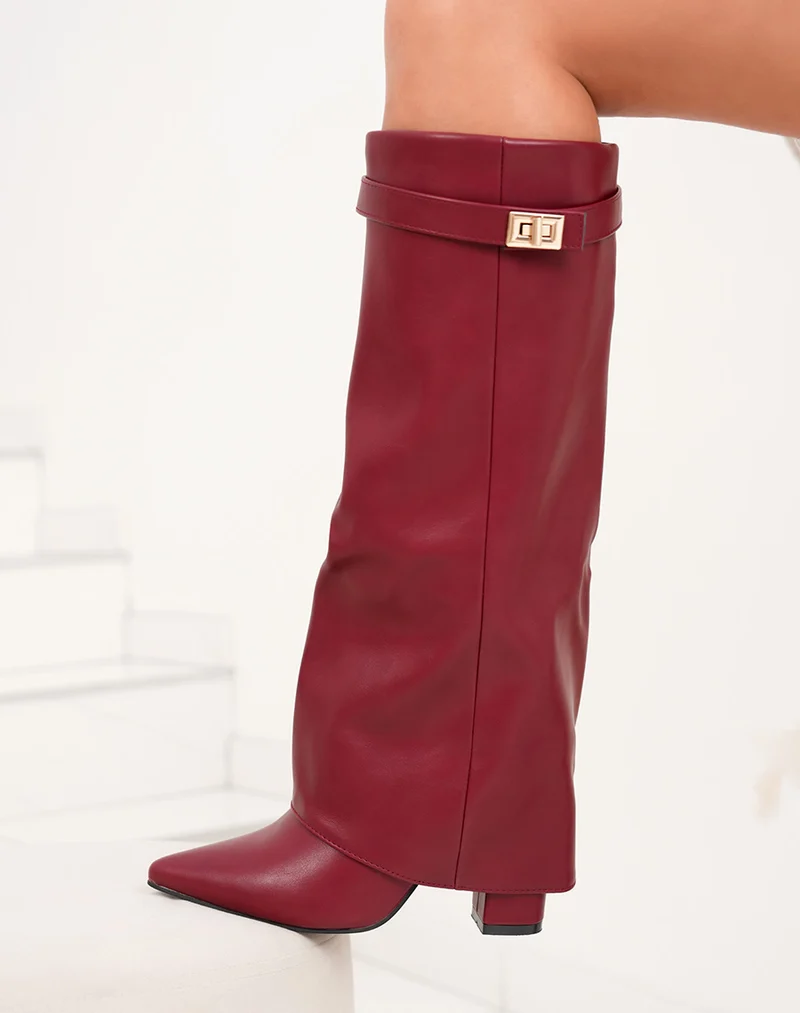 Bottes hautes femme bordeaux à talon carré et détails dorés