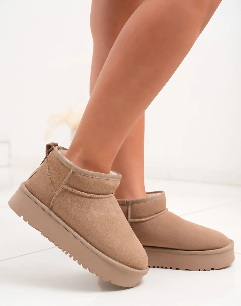 Bottines femme basses en cuir taupe fourrées avec plateforme