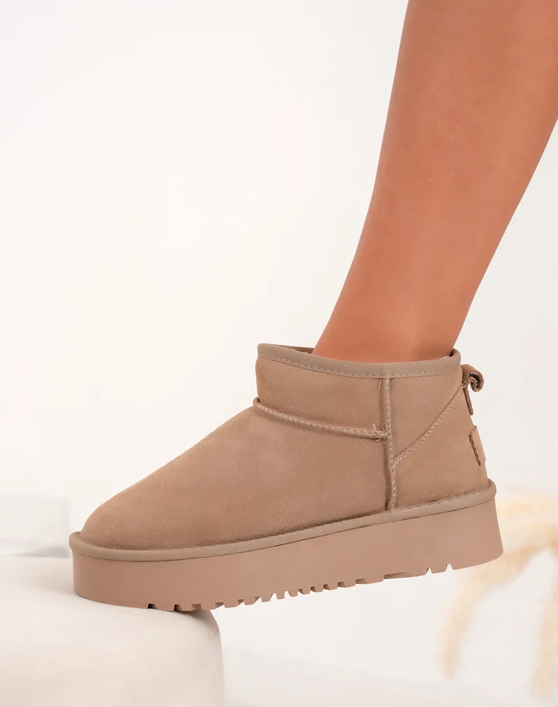 Bottines femme basses en cuir taupe fourrées avec plateforme