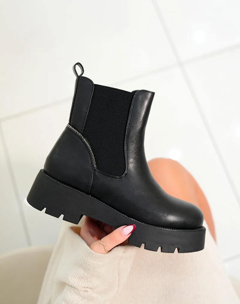 Bottines femme noires avec détail pailleté et semelle crantée