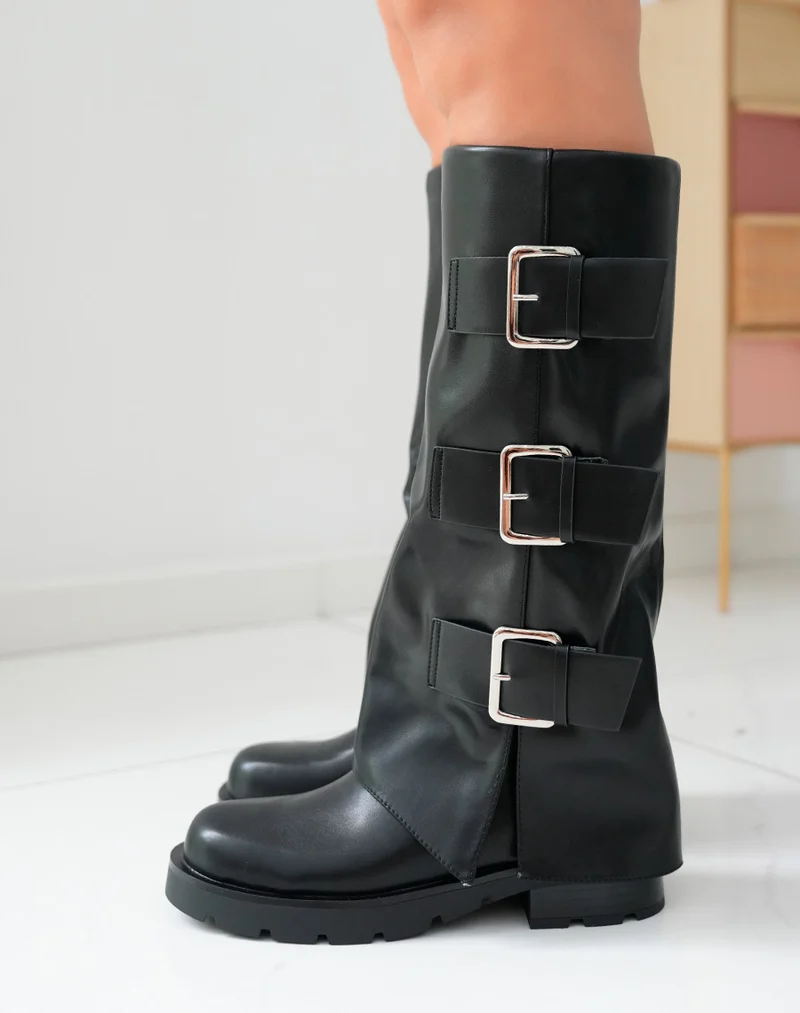 Bottes Femme Noires à Semelle Crantée et Boucles Argentées