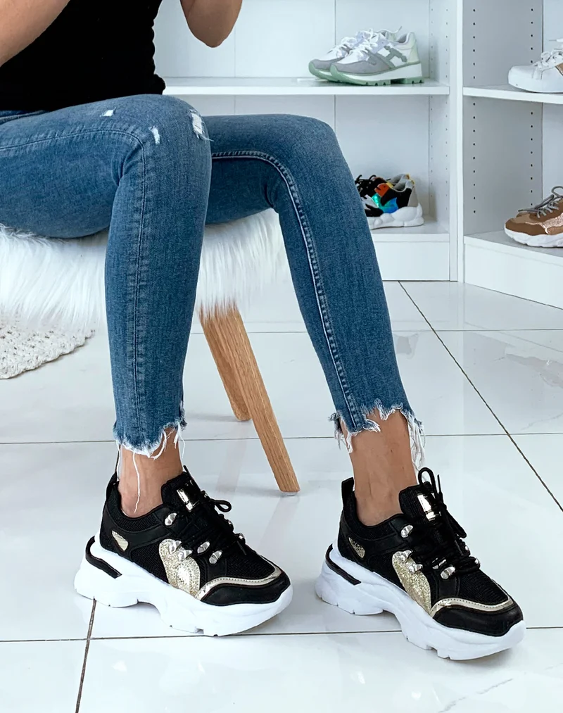 Baskets noires à empiècement doré et bande sur talon