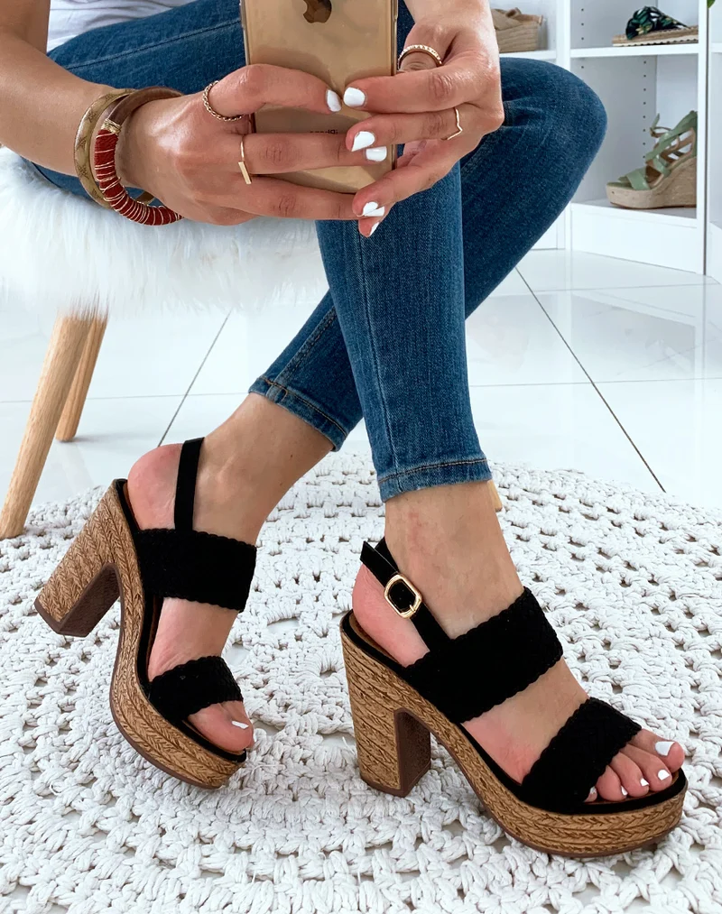 Sandales à talons noires