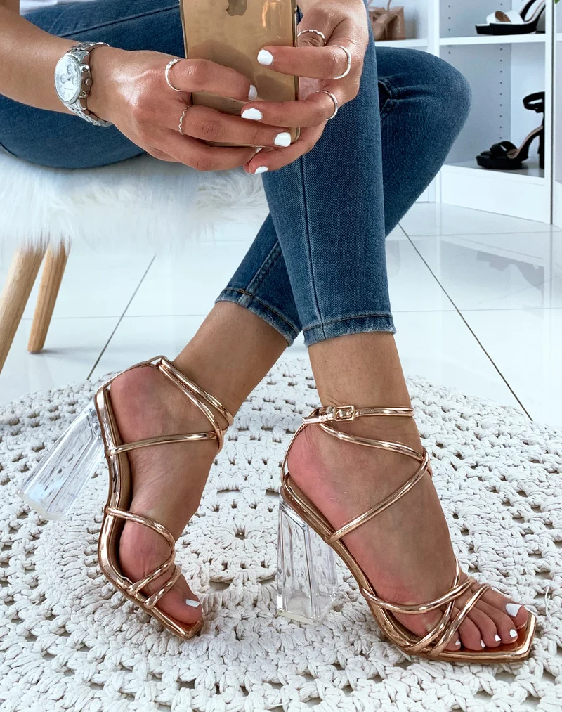 Sandales champagne à talon bloc transparent et brides sexy