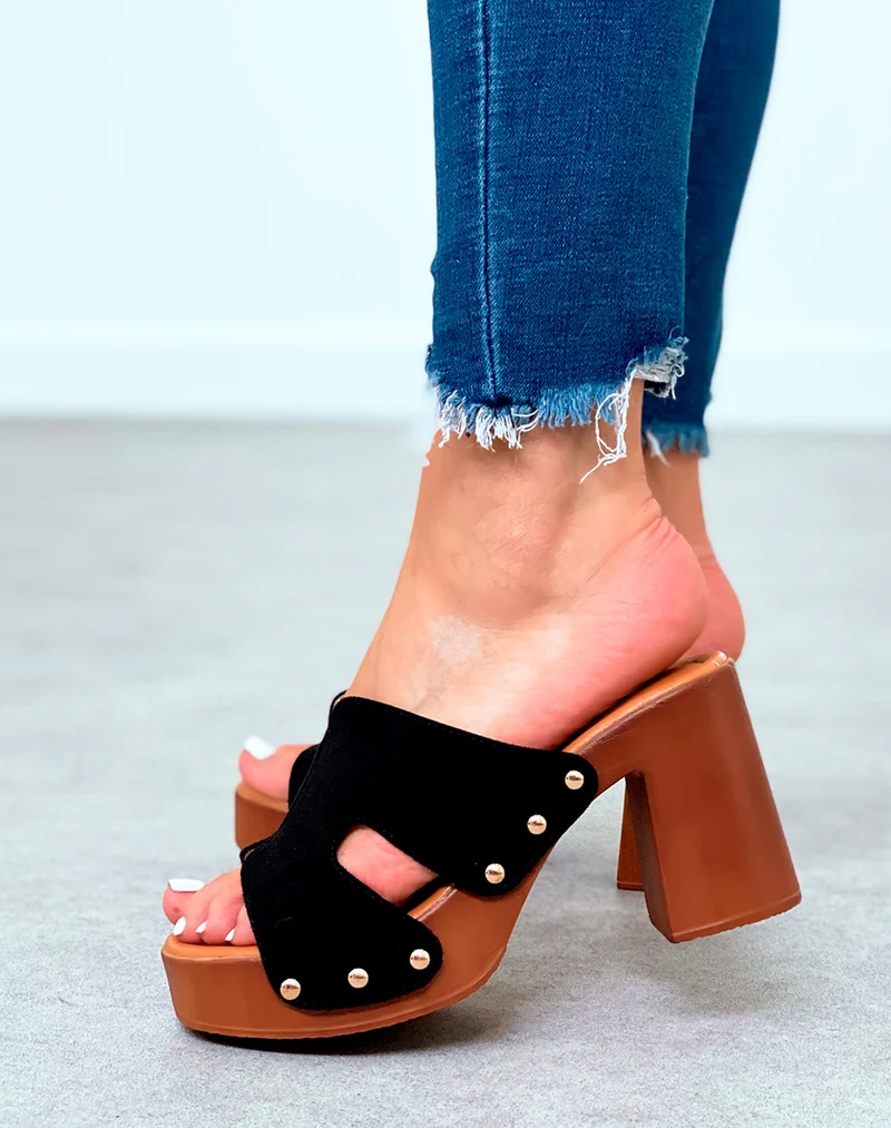 Mules sabots noirs en suédine à talons carrés et à détails dorés pour femme