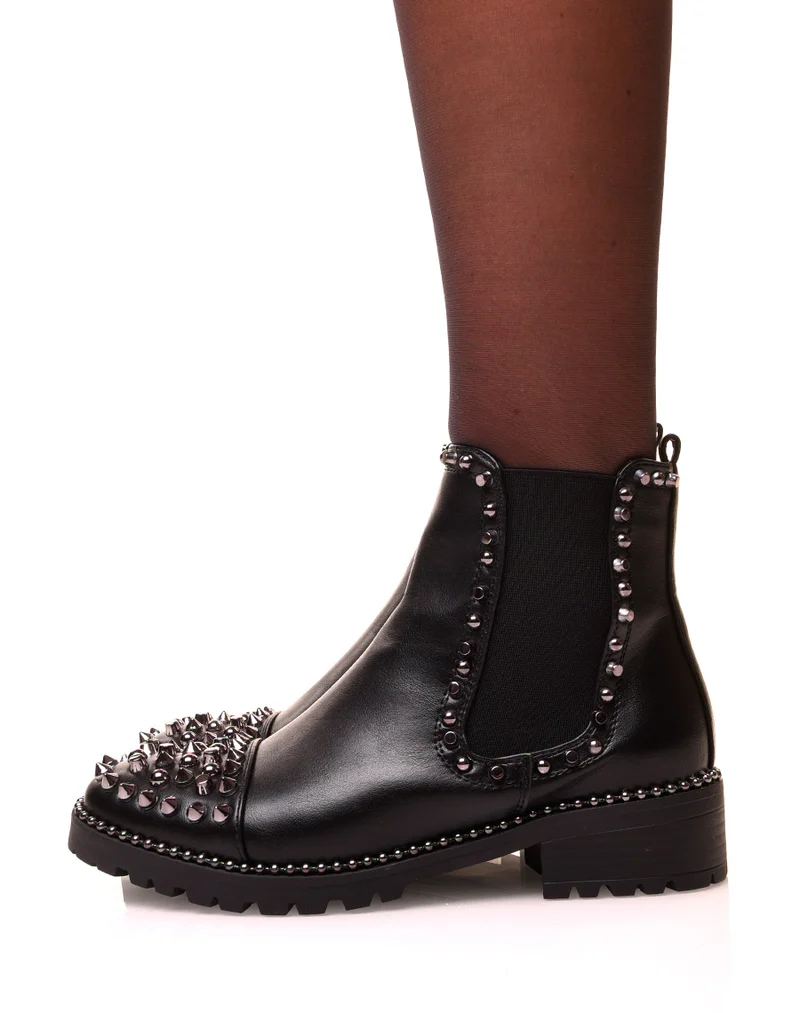 Chelsea boots noires à détails cloutés
