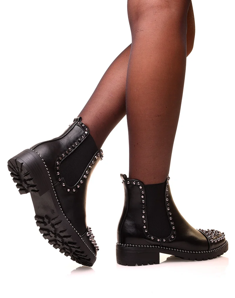 Chelsea boots noires à détails cloutés