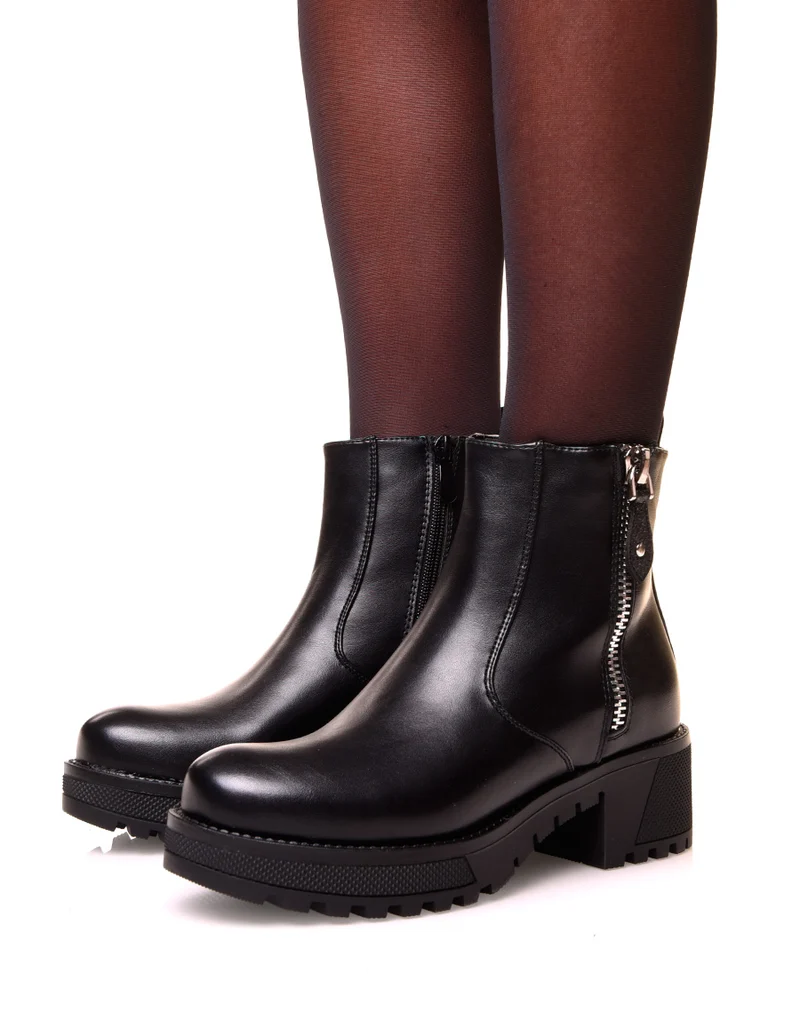 Bottines noires à semelle crantées