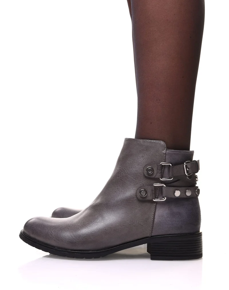 Bottines grises bi matières à sangle cloutée