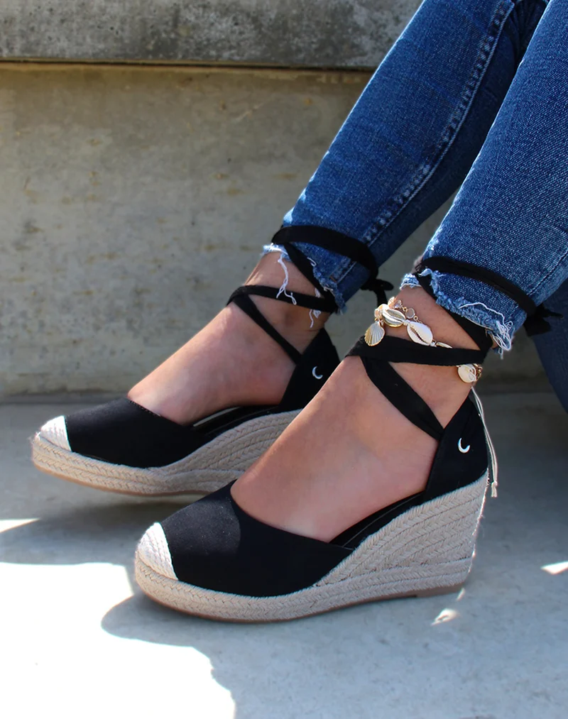 Espadrilles à talons compensés en toile noire à rubans