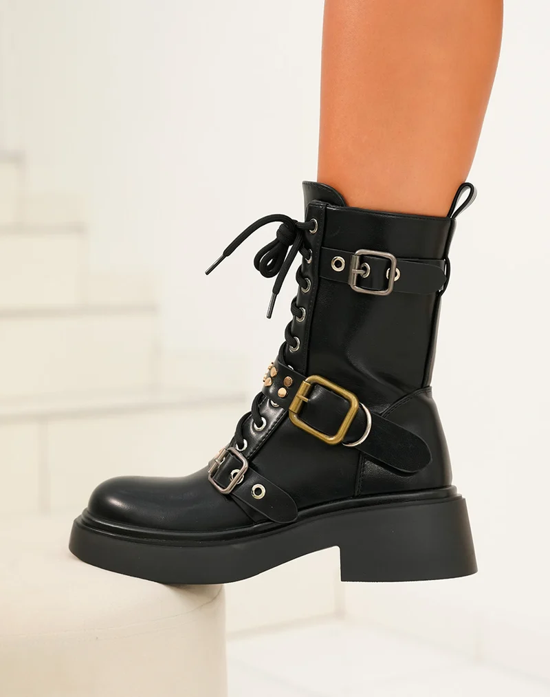 Bottines femme à lacets avec sangles et détails dorés bout rond et talon