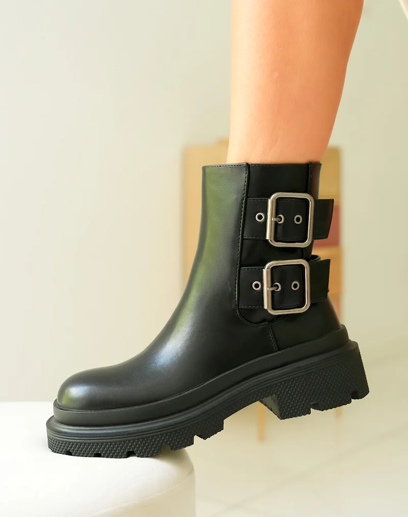Bottines Femme Noires à Semelle Crantée et Boucles Réglables