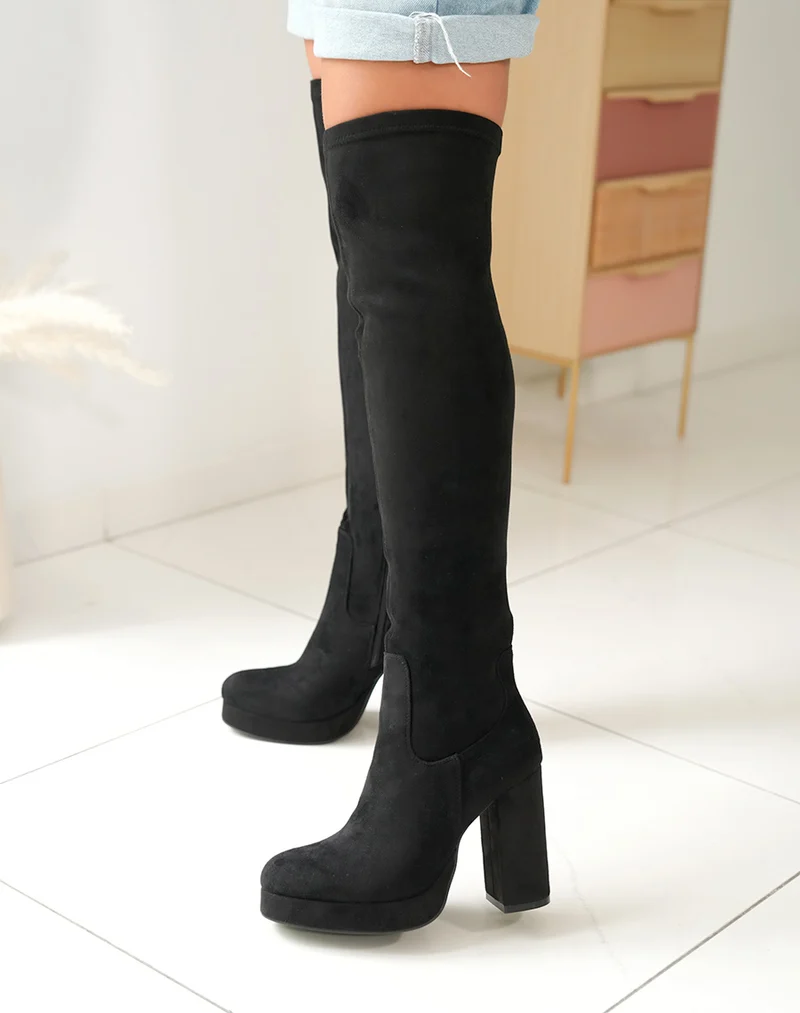Cuissardes en suédine noir à talons hauts pour femme