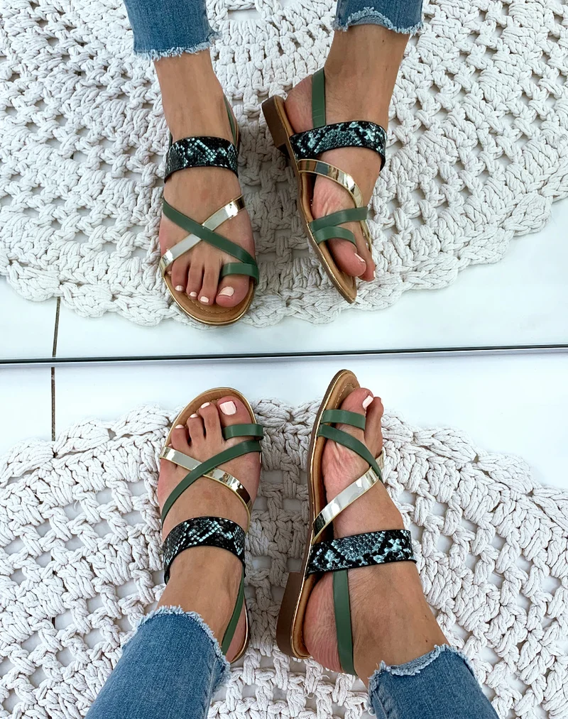 Nu-pieds vertes à brides multiples et orteils