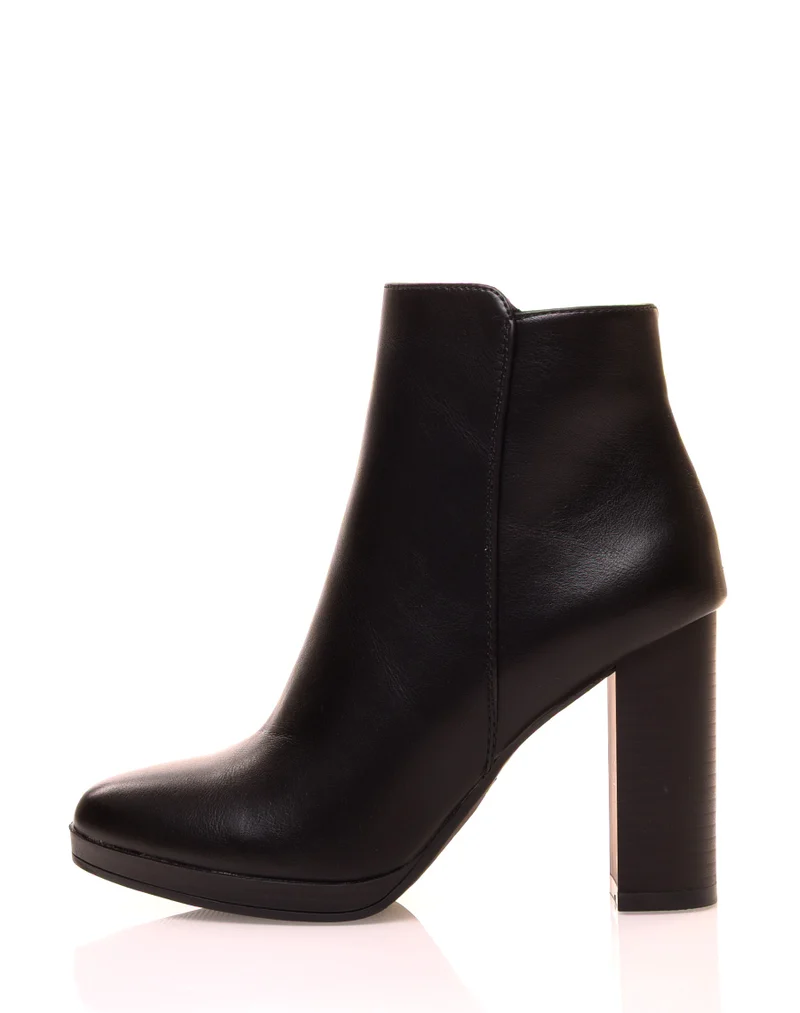 Bottines à talons carrés noires