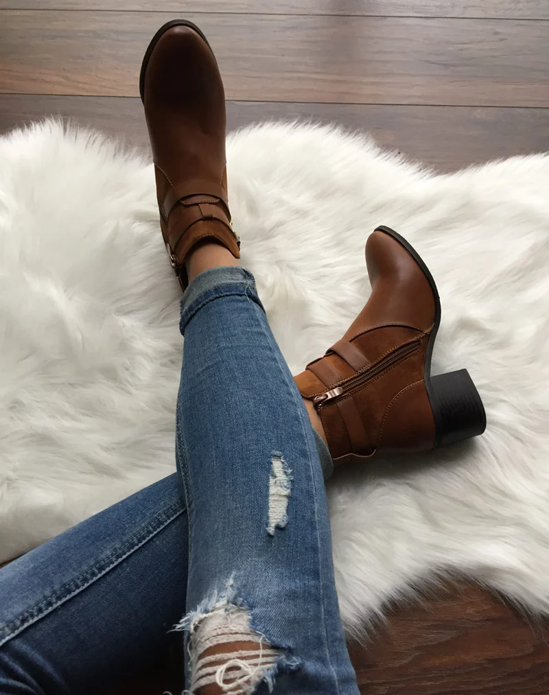 Bottines ajourées camel à talon moyen