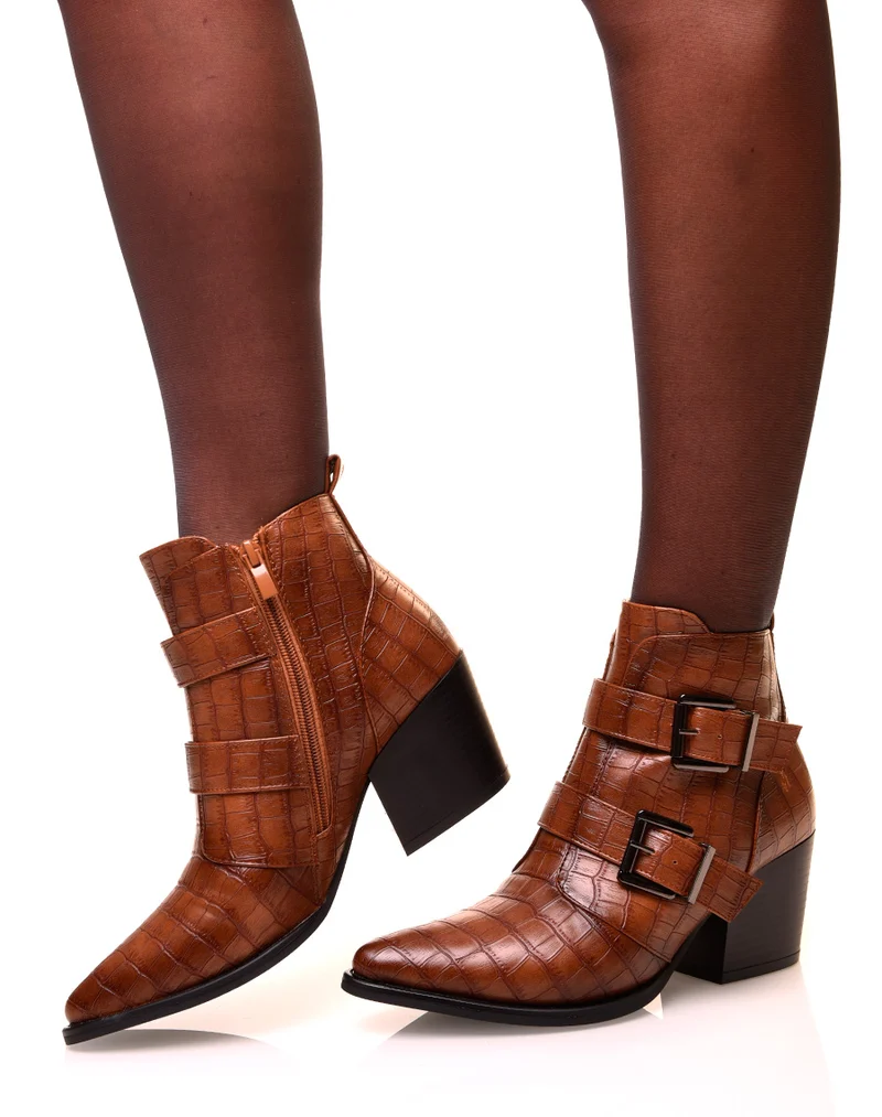 Bottines camel à talons et à effet croco