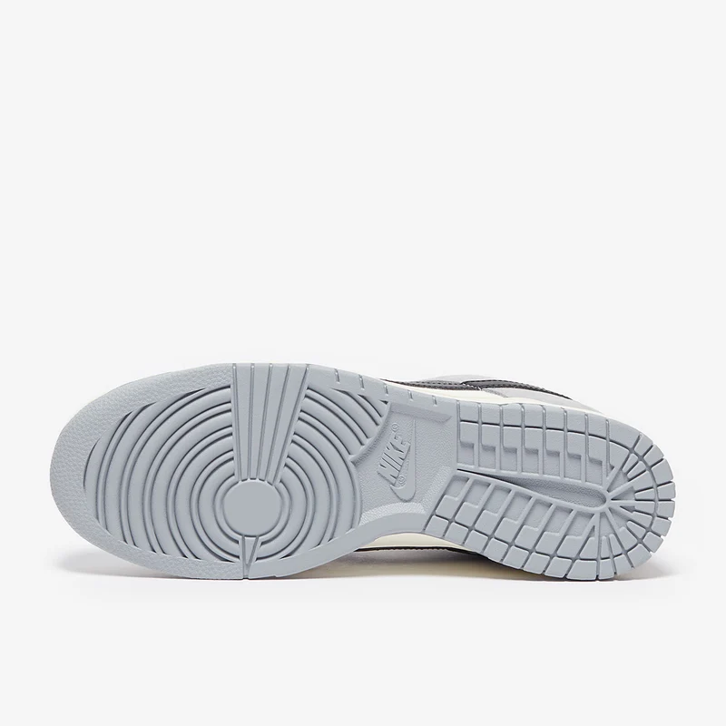 Nike Chaussure pour homme Dunk Low