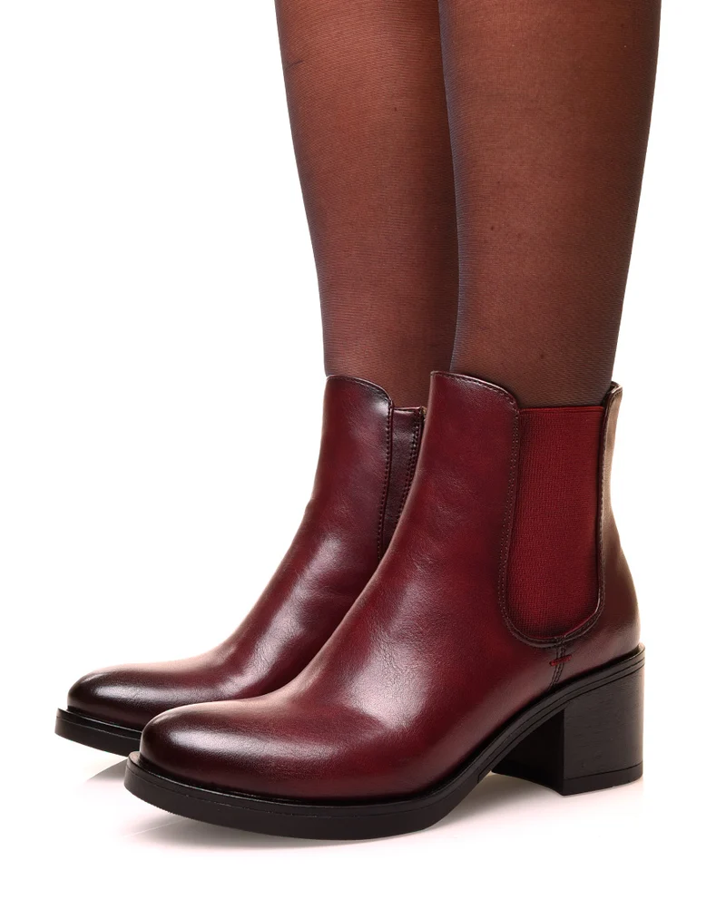 Bottines à talons carrés bordeaux