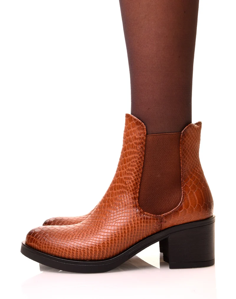 Bottines camel effet croco