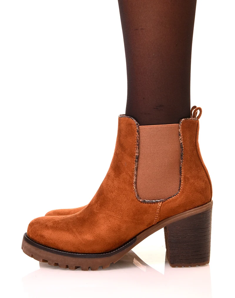 Bottines camel en suédine à petit talon