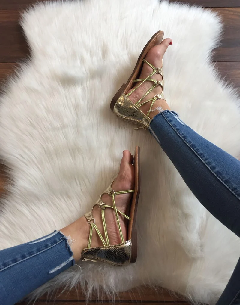 Nu-pieds or effets croco