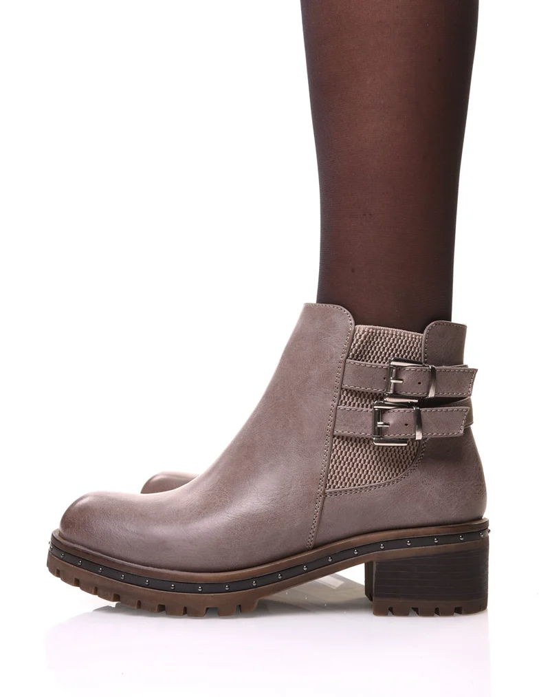 Bottines taupes à semelle crantée et cloutée