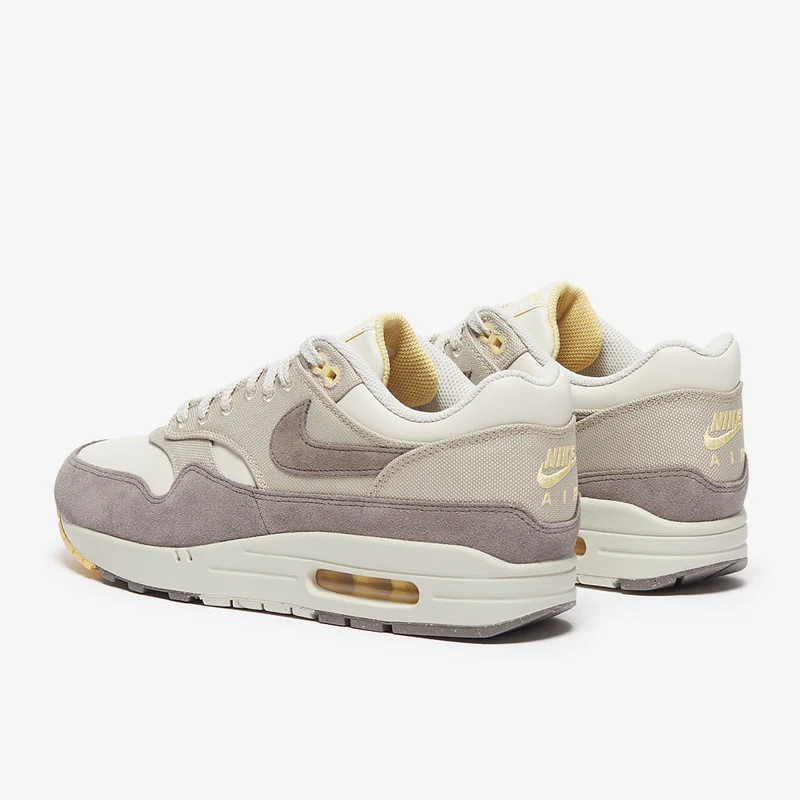 Nike Chaussure pour homme Air Max 1 Premium