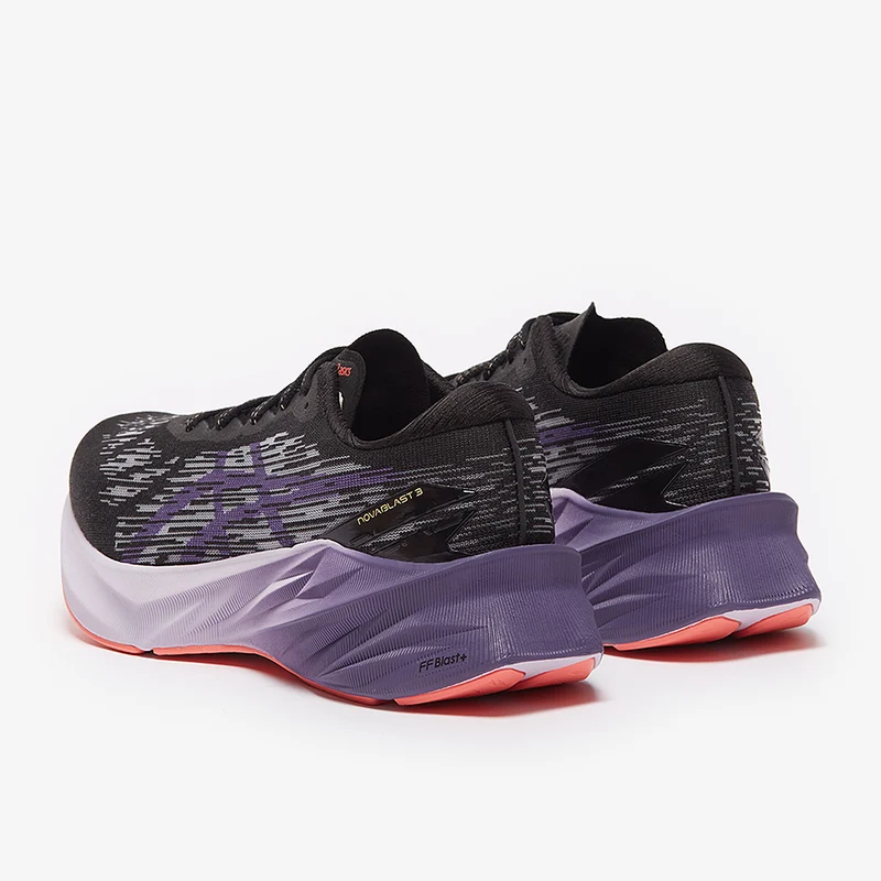 ASICS Womens Novablast 3