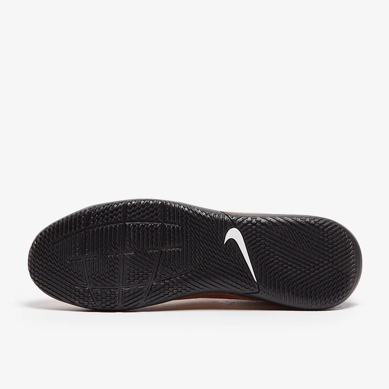 Nike Legend IX Club IC