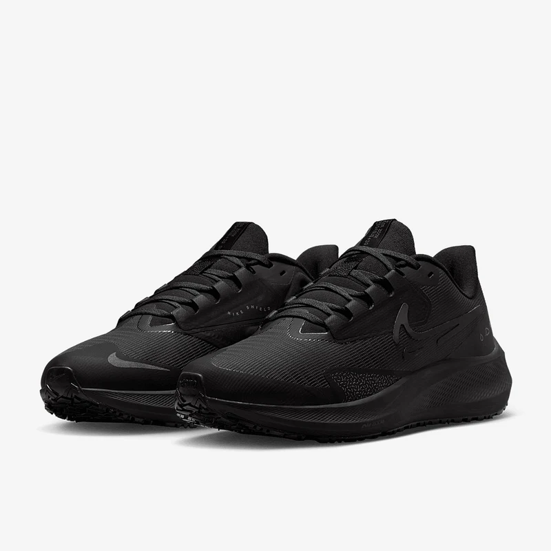 Nike Chaussure de running sur route à l'épreuve des intempér