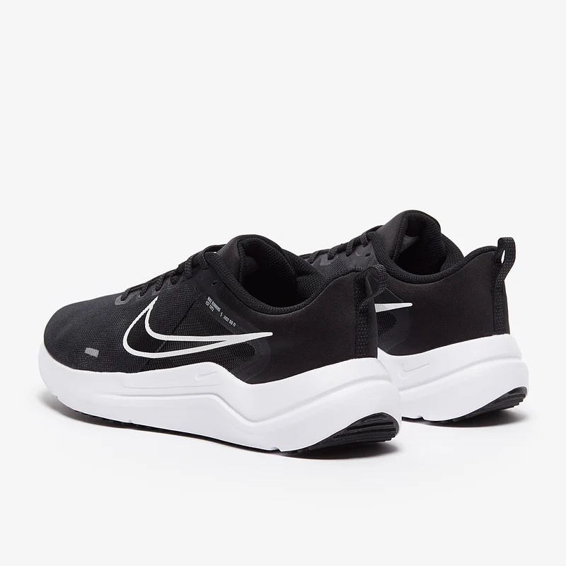 Nike Chaussure de running sur route pour Homme Downshifter 1
