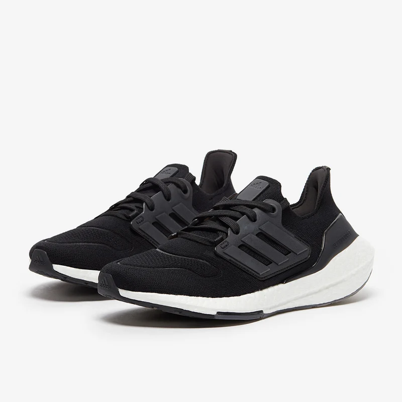 adidas Ultraboost 22
