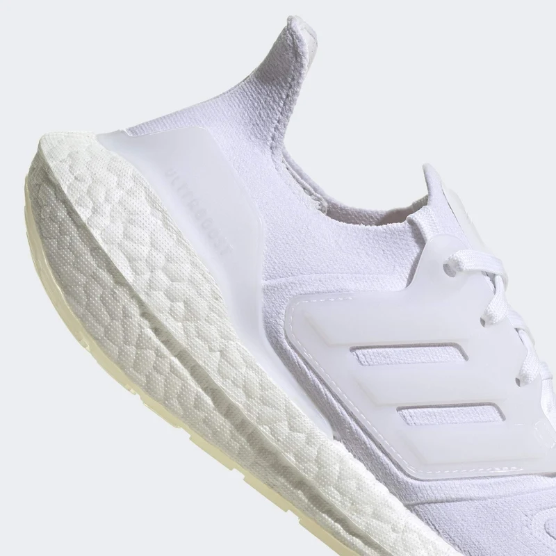 adidas Femme Ultraboost 22